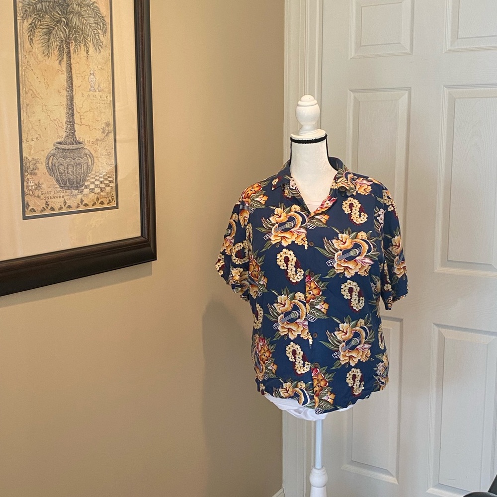 Traditional unisex Hawaiian Shirt by Kalahoe